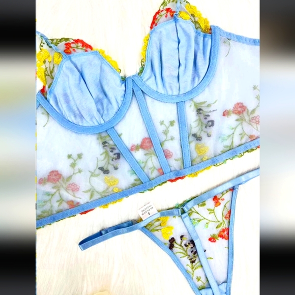 Nwt Blue Corset & Thong Set Medium - Picture 11 of 12